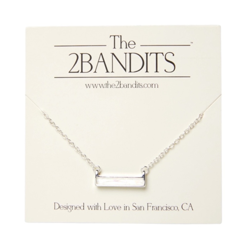 The 2Bandits Athens bar necklace.